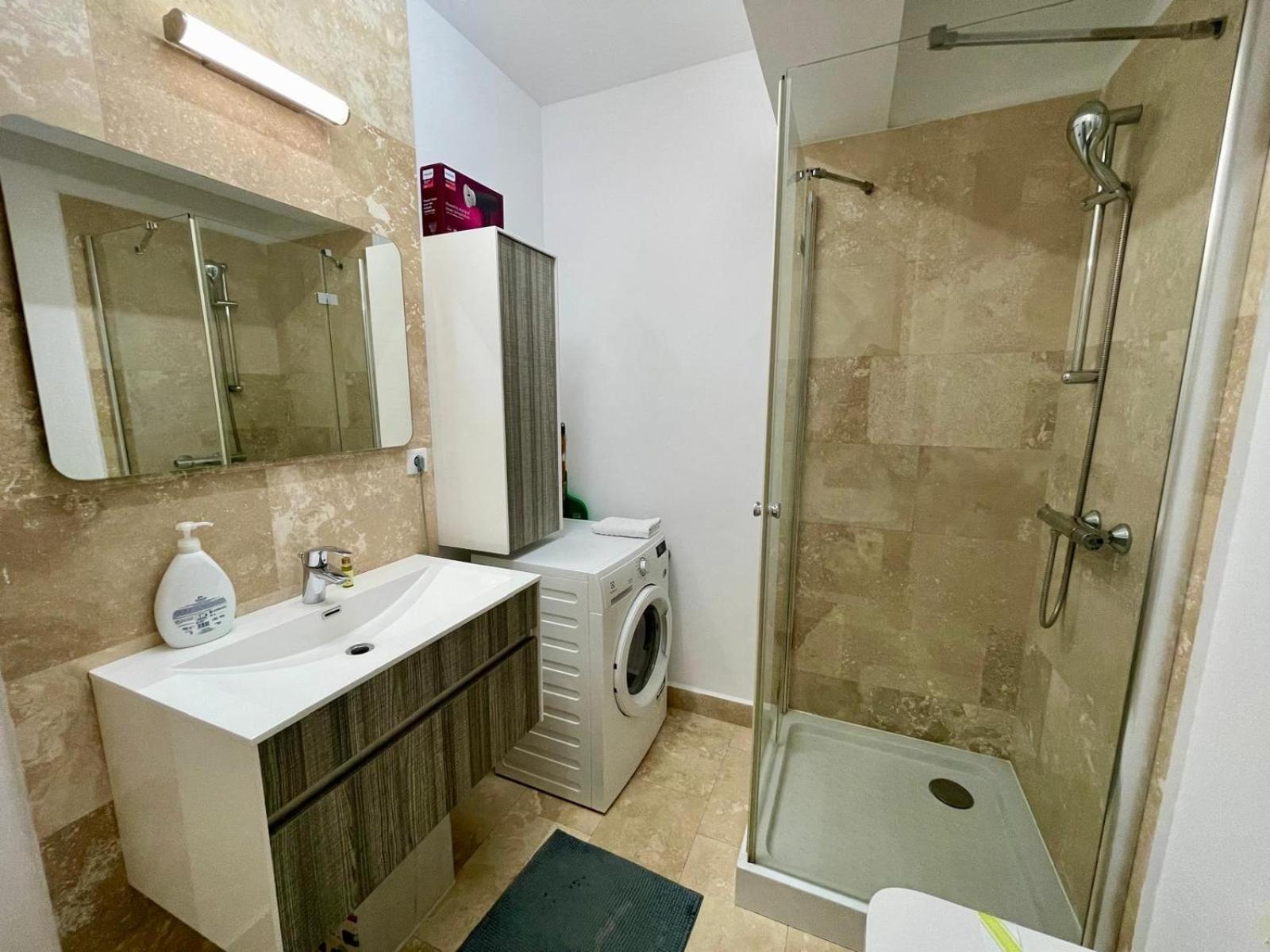 Yamaluxe Apartments - Between The Lakes - Close To Iulius Mall كلوج-نابوكا المظهر الخارجي الصورة